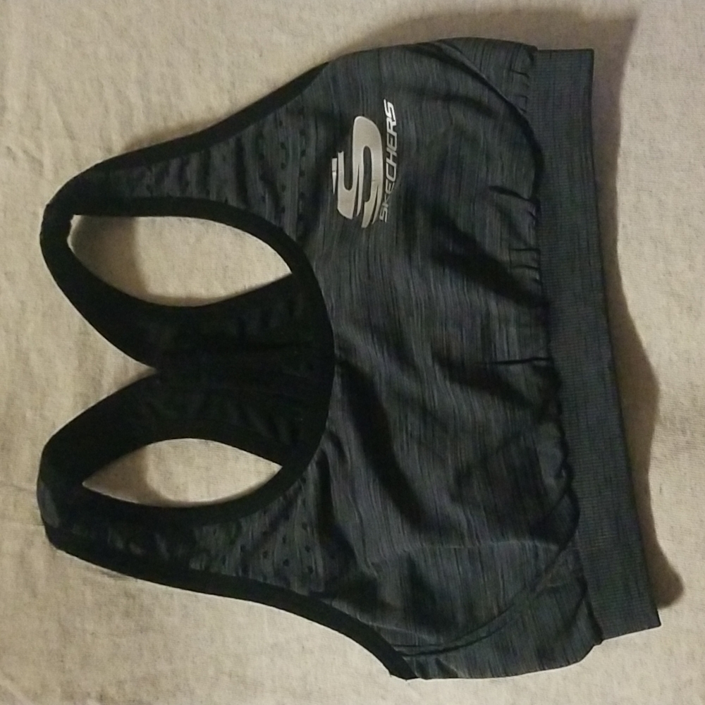 sports bra
